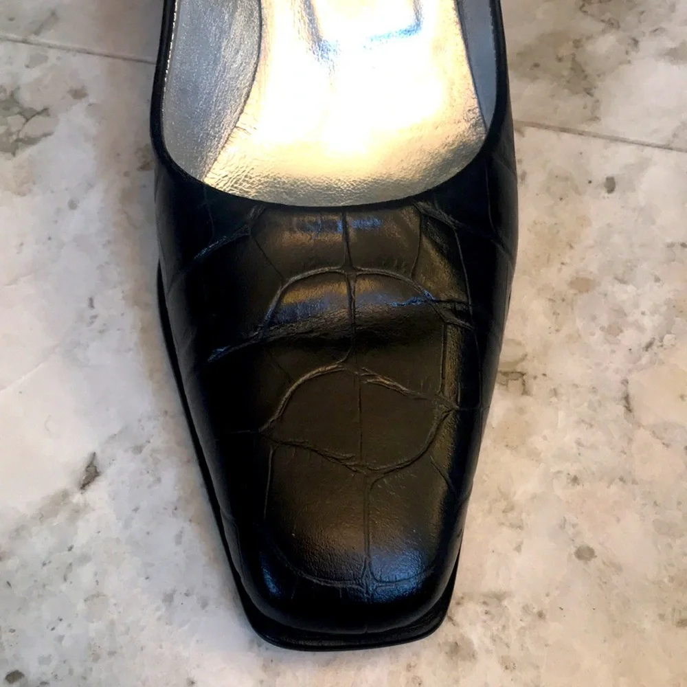 Vintage Mid-1990s Joan & David Black Heels Size 6. - Picture 3 of 10